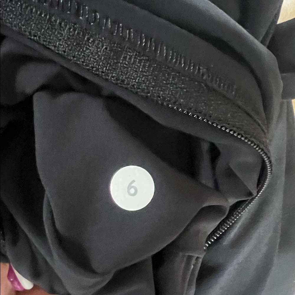 Lululemon Runderful Pant - Picture 9 of 10
